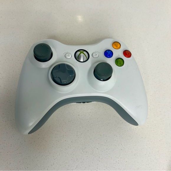 Xbox 360 wireless controllers, set of 2 - Picture 2 of 10